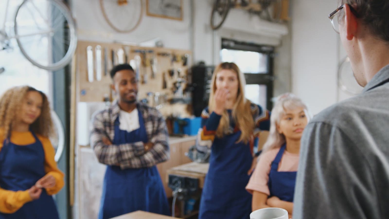 How to ask customers for a review without sounding desperate (templates included)